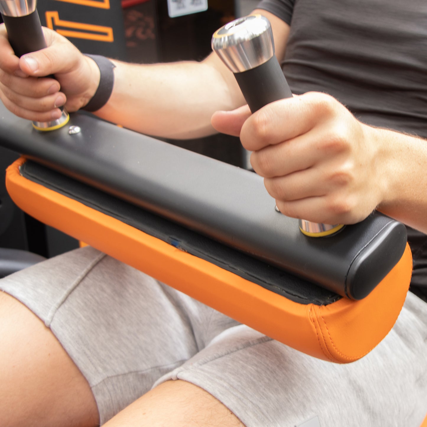 Leg Extension / Curl Machine