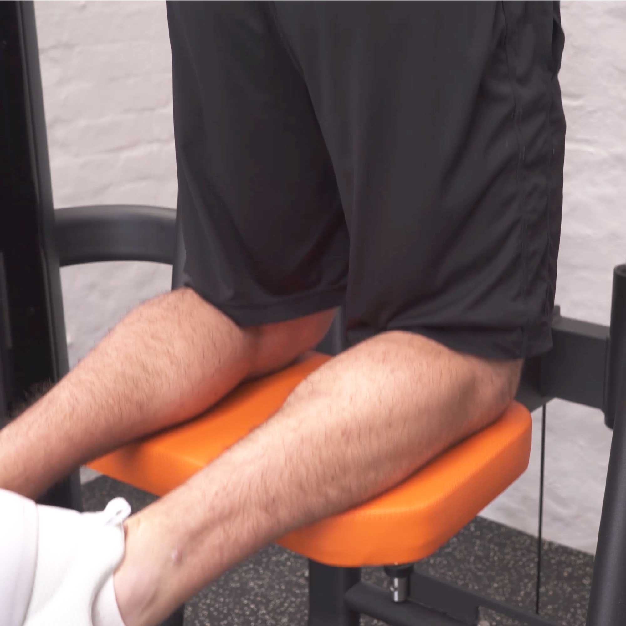 Dip / Chin-Up Assist Machine – Phoenix Fitness Dip / Chin-Up Assist Machine – Phoenix Fitness